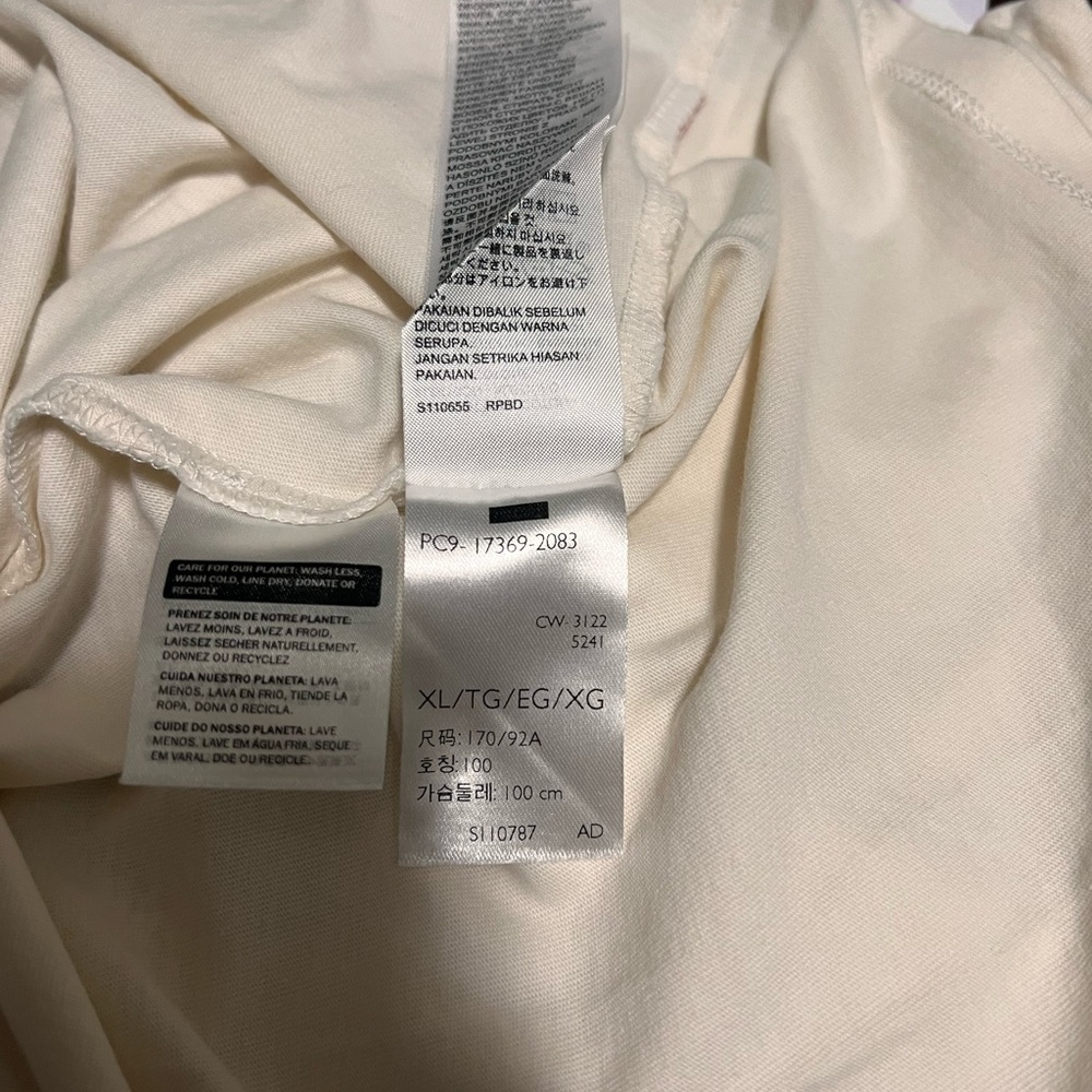 Levi's Multicolor Logo Tee - Picture 8 of 10
